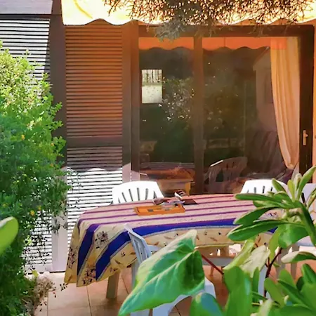 Holiday home Appt With Pool-Balcony-Near The Beach
